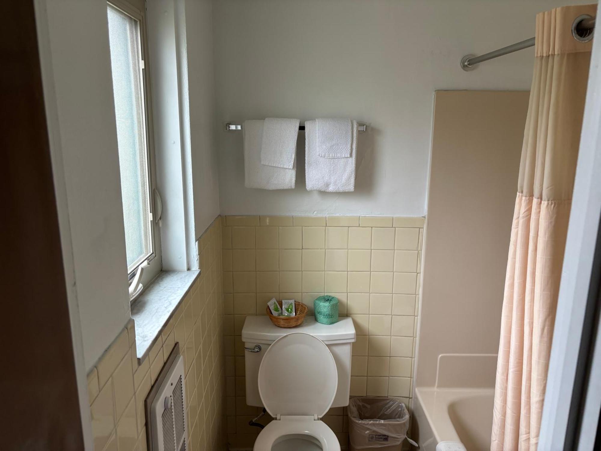 Budget Host Inn Somerset Extérieur photo
