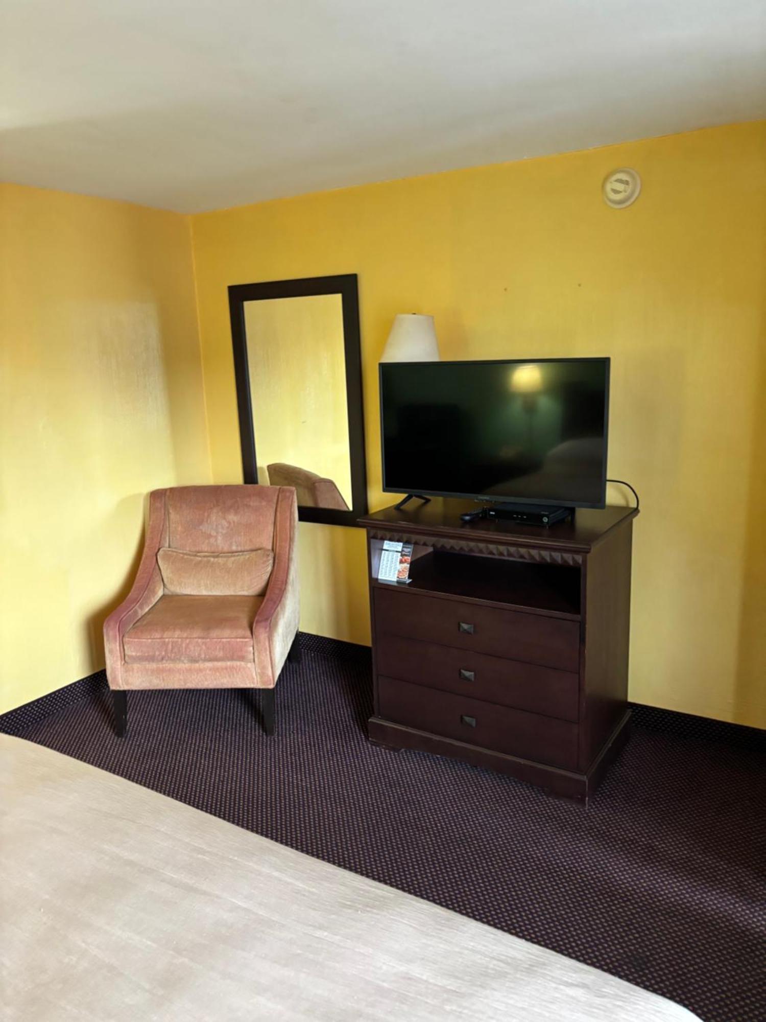 Budget Host Inn Somerset Extérieur photo