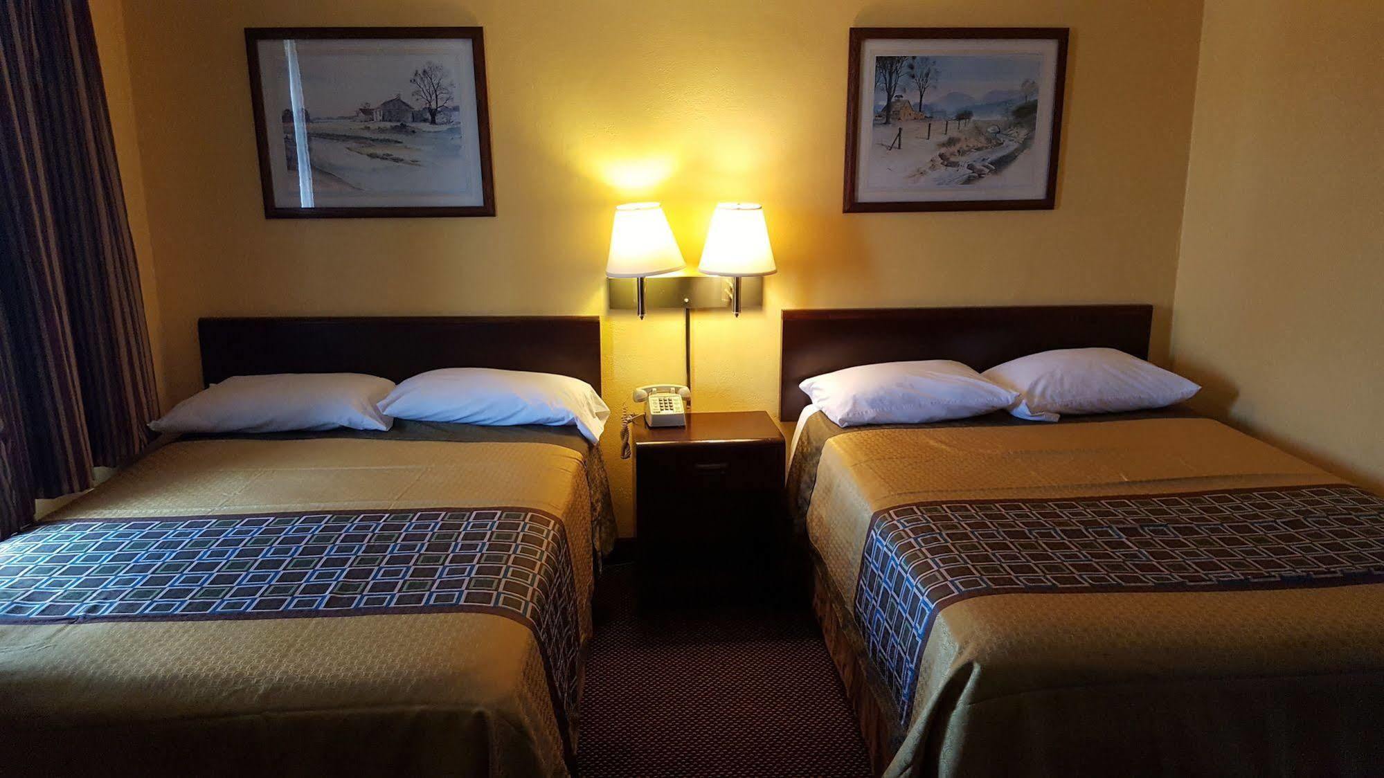 Budget Host Inn Somerset Extérieur photo