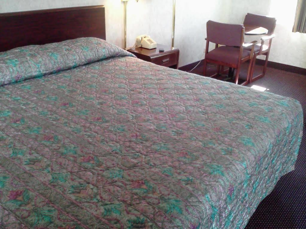 Budget Host Inn Somerset Extérieur photo